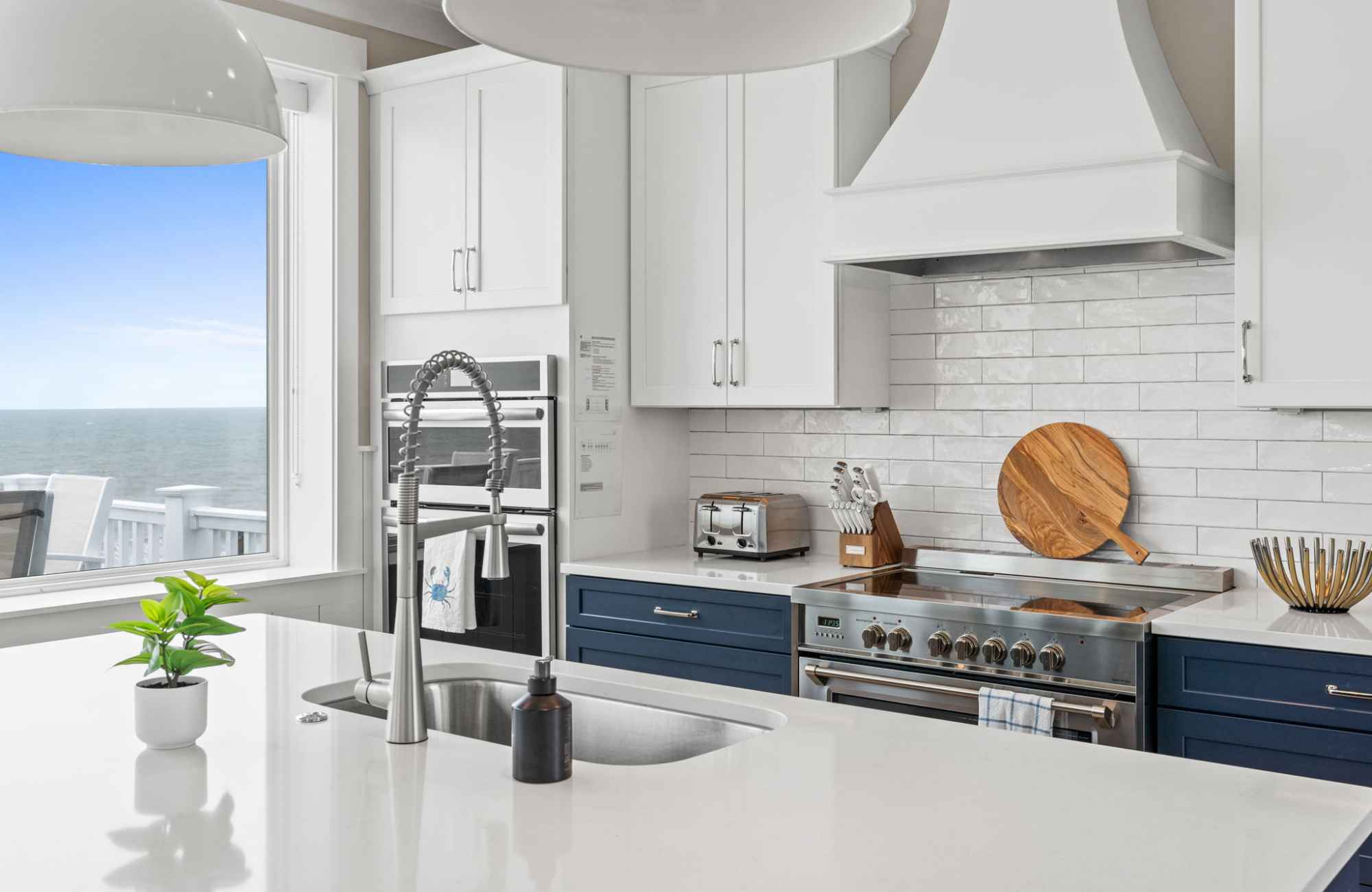 mickler-and-co-design-studio-wrightsville-beach-nc-smart-kitchen-design-features-to-maximize-efficiency-and-style-custom-coastal-kitchen-full-service-design