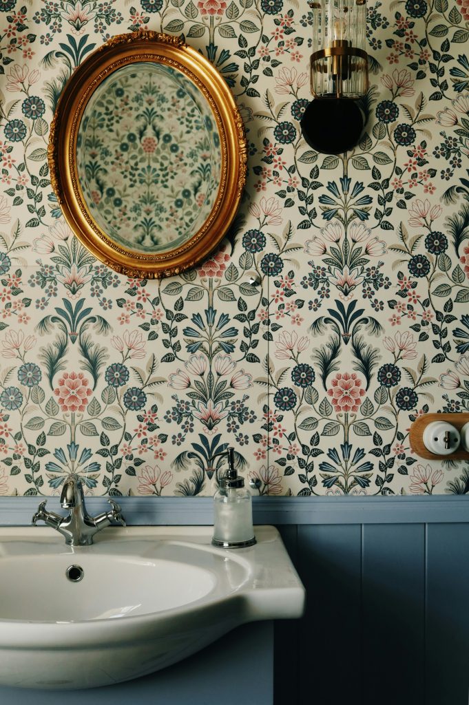 How We Create a Custom, Distinctive Design with Wallpaper in Your Luxury Space 1 evgeniya pron kWwKrqLvTlc unsplash 1